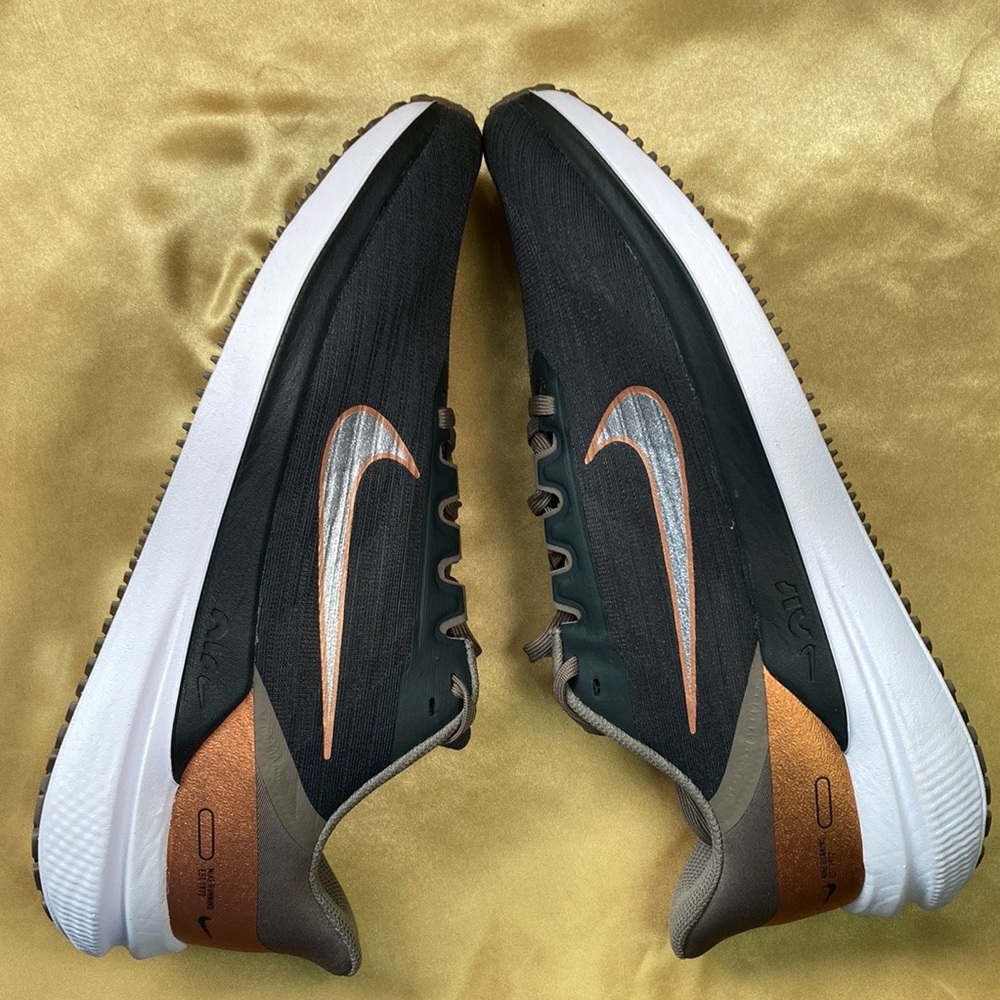 Nike Winflo 9 Men's Running Shoes Size 9.5 - Picture 2 of 8